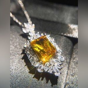 NWT Trends 1 PC Luxurious Yellow Cubic Zirconia Necklace